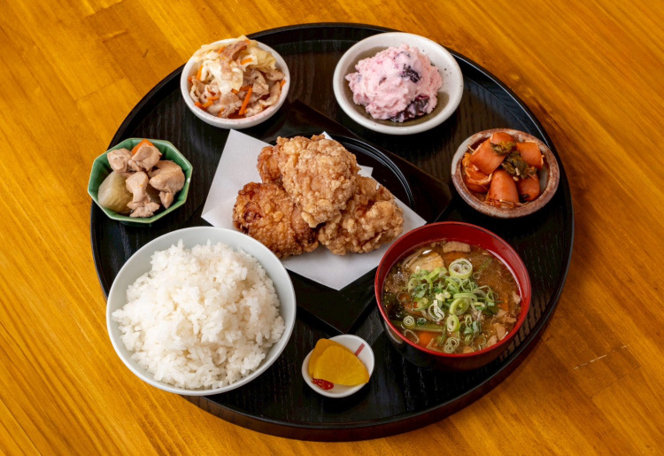 ▼唐揚げ定食